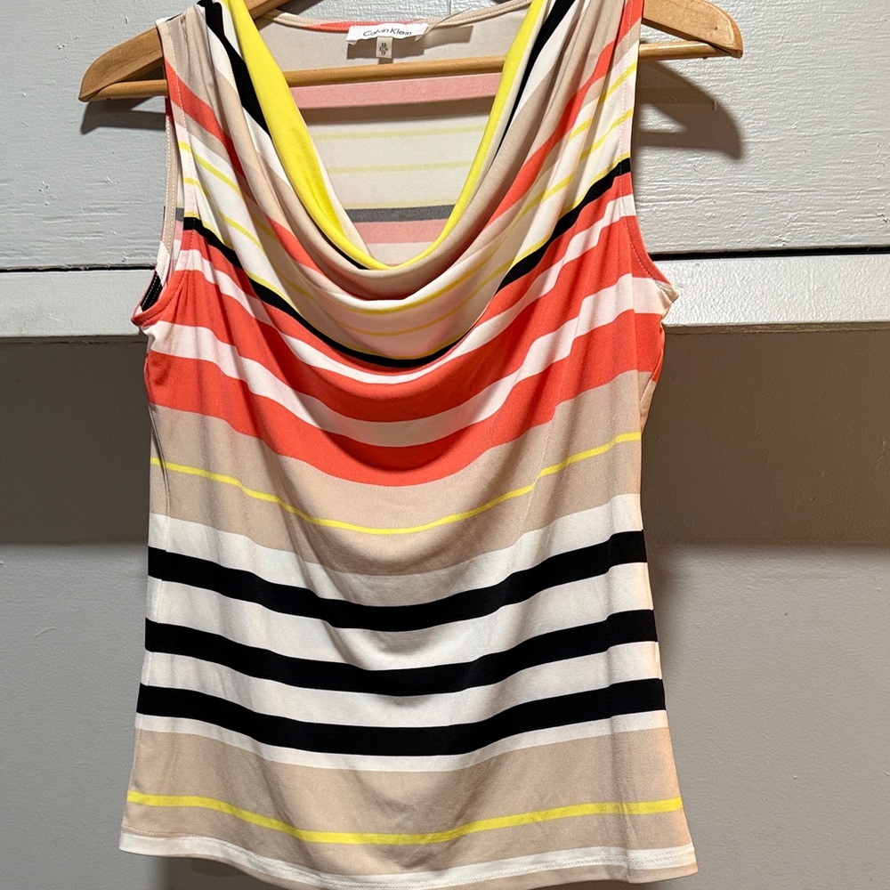 Calvin Klein woman’s Neck Top